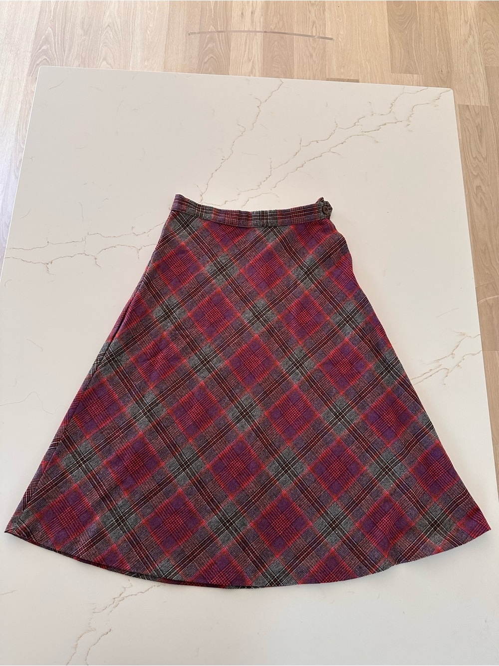 Vintage 1950s/1960s Red Purple Gray Plaid A-Line Midi Skirt Approx Size XS-S